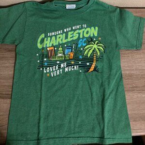 Charleston South Carolina Souvenir T Shirt Someone Who Went To Loves Delta Green